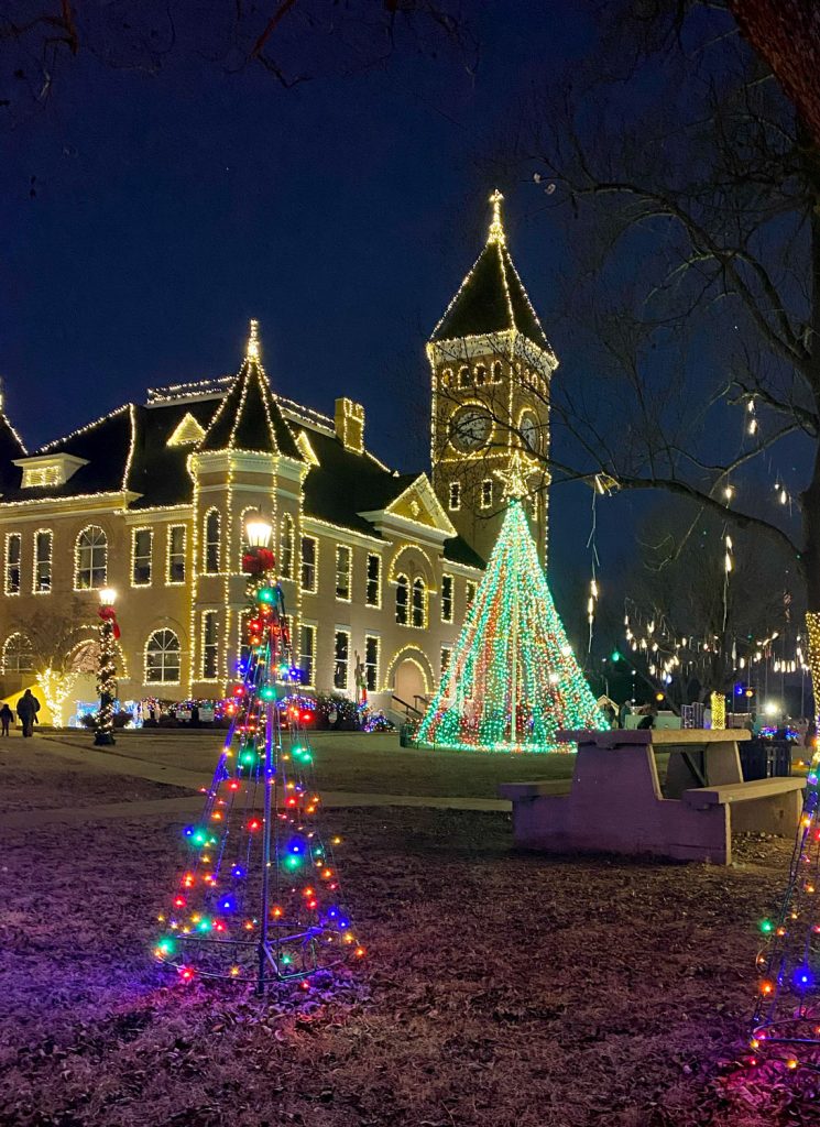 Courthouse in Benton, Arkansas covered in Christmas Lights.